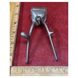 Vintage manual hand-operated hair clipper