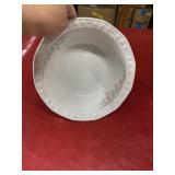 Vintage Winterling Roslau Bavaria 8.5 inch bowl