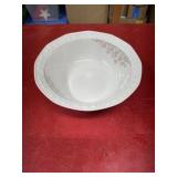 Vintage Winterling Roslau Bavaria 8-inch bowl
