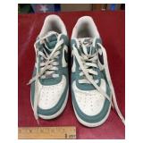 NIKE AIR Air Force 1 size 8.5