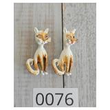 2 Siamese Kitty Cat Metal Brooches Pins