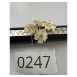 4 Flowered Jeweled Floral Bundle Ring Sz 7