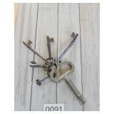 Keyring of Antique Keys Skeleton Plus Rittal