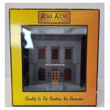MTH Rail King O Gauge 30-9099 Police Station 2-Tone gray with maroon window in box