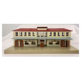 HO Scale Kibri railroad station and platform 46cm L x 16.5cm T x 18cm W
