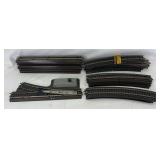 Prewar American Flyer A.C. Gilbert HO; 18 curved, 9 straight, 1 R-H switch, metal base