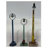 Group of three prewar Marklin Spur 1/Gauge One street lights lamps 13453/1 13447