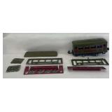Prewar Lionel O Gauge; two 529 Pullman coaches for parts/restoration