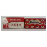 Postwar O Gauge accessory figures for layout in box, SAE Labor Set and Authenticast R-152 freight station platform figures