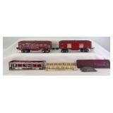 Prewar Lionel O Gauge 600 Pullman coach, 601 observation, 602 baggage, red passenger train cars