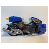 JUSTICE LEAGUE ACTION FLAME BLASTER BATCYCLE
