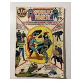 DC COMICS GIANT WORLD