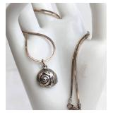 Sterling Silver Necklace With Shell Pendant