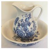 Crown Devon Fieldings Ceramic Pitcher and Basin Se