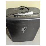 Omnitech 6-Sheet Capacity Paper Shredder