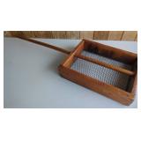 VTG Wood Hand Sifter