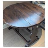 Early American Style Wood Drop-Leaf Table
