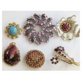 MC Costume Jewelry Brooches
