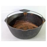 Lodge Cast Iron Number 10 Dutch Oven
