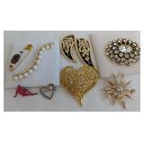 Costume Jewelry Brooches & Pins