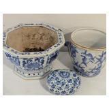 Chinese Export Style Decorative Items