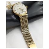 De Luxe 14 KT Gold band Automatic Wristwatch
