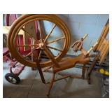 Horizontal spinning wheel
