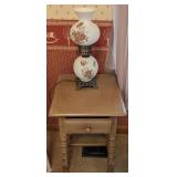Spool-Leg Side Table & Hurricane Lamp