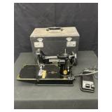 Vintage Singer Featherweight 221 Sewing Machine