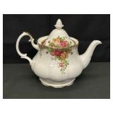 Royal Albert Old Country Roses Teapot