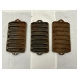 (3) Cast-Iron Corn Pans