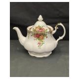 Old Country Roses Royal Albert Bone China