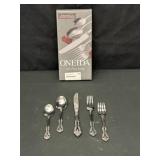 Oneida 5 Piece Place Setting Heirloom