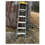 Fiberglass 5 Foot Step Ladder