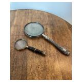 2 Magnify Glasses