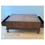 Coffee Table w/Drawers