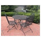 Patio Set 4 Chairs and Table