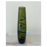 Green Vase 18'