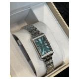Womenï¿½s Elegant Green Radial Pattern Watch
