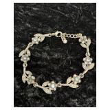 Vintage Silver Toned Floral Link Bracelet