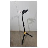 Hercules Auto Grip Guitar Stand