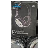Naztech i7 Aviator Noise Cancelling HeadphonesCase
