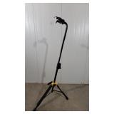 Hercules Auto Grip Guitar Stand