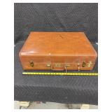 Vintage Samsonite Suitecase