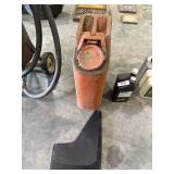 5 gallon gas can and Chevrolet splash guard