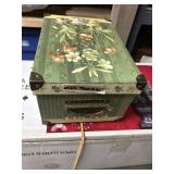 Decorative box with dish towels and doilyï¿½s