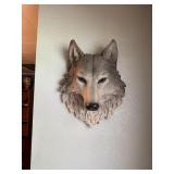 Wolf wall mount
