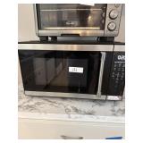 Hamilton Beach microwave-works