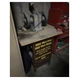 Grinder, vice and stand was in working order.