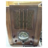 Vintage radio-neat piece